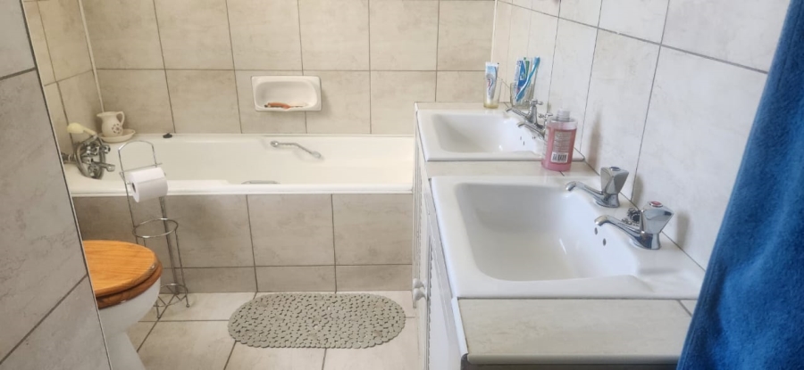 3 Bedroom Property for Sale in Vrede Free State